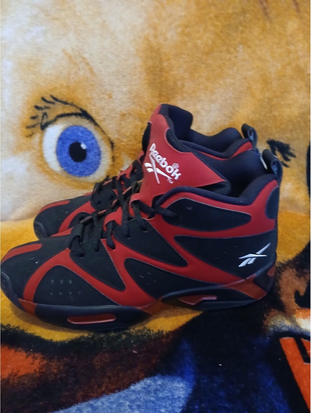 Reebok Men's Basketball Shoes Size 11.5 Black and Red - Picture 3 of 6